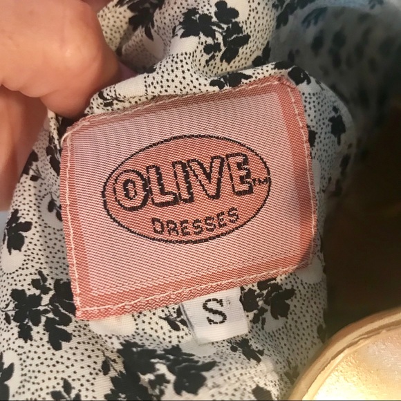 Olive Dresses Black/White print Dress size S knee length! Good for any occasion! - Picture 7 of 8